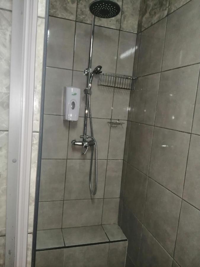 Keetmanshoop Self-Catering Hotel ภายนอก รูปภาพ