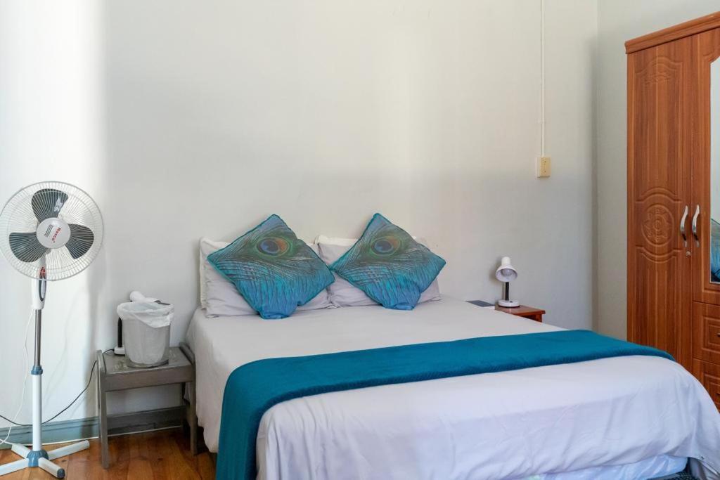 Keetmanshoop Self-Catering Hotel ภายนอก รูปภาพ