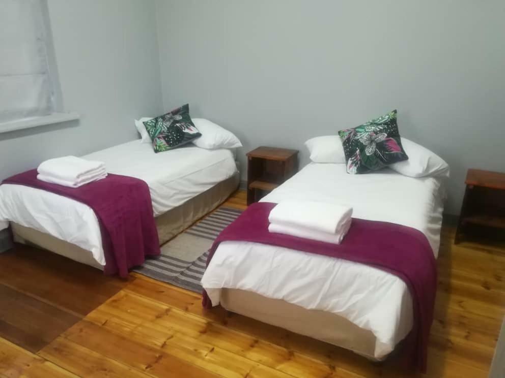 Keetmanshoop Self-Catering Hotel ภายนอก รูปภาพ