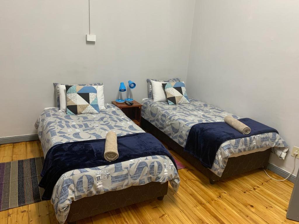 Keetmanshoop Self-Catering Hotel ภายนอก รูปภาพ